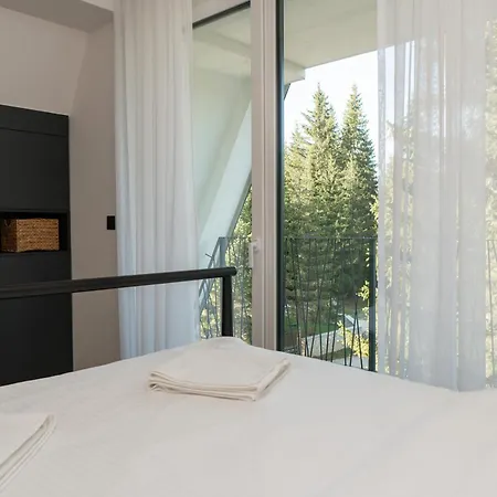 Engadin's Family Apartment *