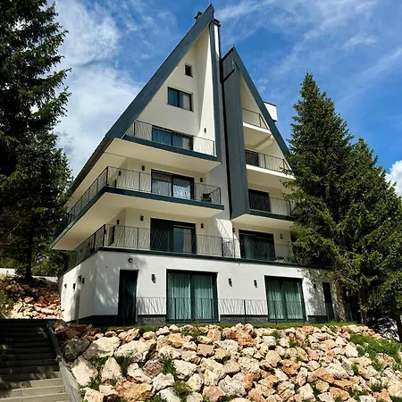 Engadin's Family Apartment